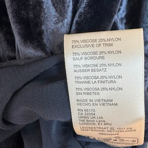 Free People Luxy Velvet Solid Long Sleeve Top Navy Blue/Night Sky Size M - Picture 8 of 8